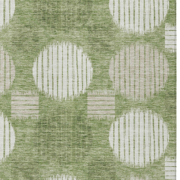 Homeroots 3' Stylish Beige Brown And Ivory Geometric Area Rug – Perfect For Indoor Or Outdoor Spaces! 5' X 8' Polyester 593583