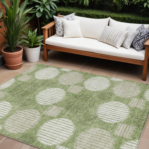 Homeroots 3' Stylish Beige Brown And Ivory Geometric Area Rug – Perfect For Indoor Or Outdoor Spaces! 9' X 12' Polyester 593586
