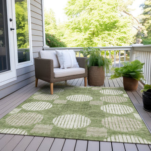 Homeroots 3' Stylish Beige Brown And Ivory Geometric Area Rug – Perfect For Indoor Or Outdoor Spaces! 9' X 12' Polyester 593586