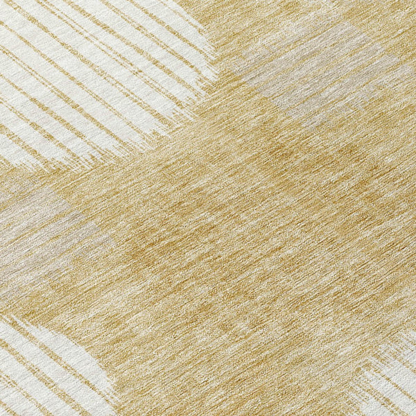 Homeroots 3' Stylish Beige Brown And Ivory Geometric Area Rug – Perfect For Indoor Or Outdoor Spaces! 8' Round Polyester 593590