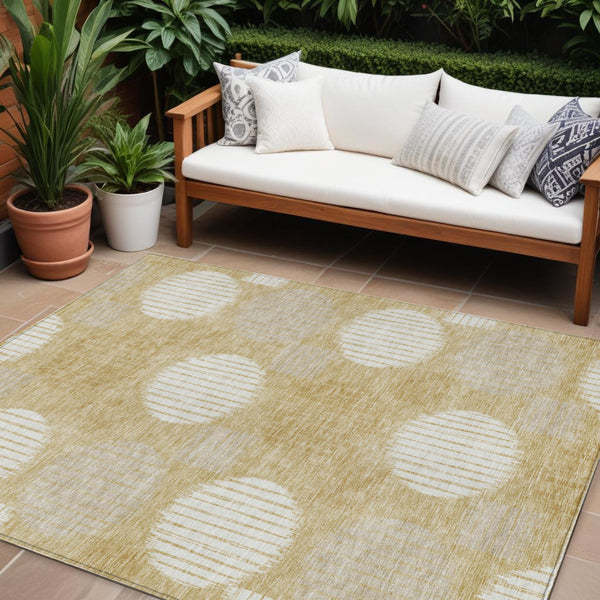 Homeroots 3' Stylish Beige Brown And Ivory Geometric Area Rug – Perfect For Indoor Or Outdoor Spaces! 9' X 12' Polyester 593592