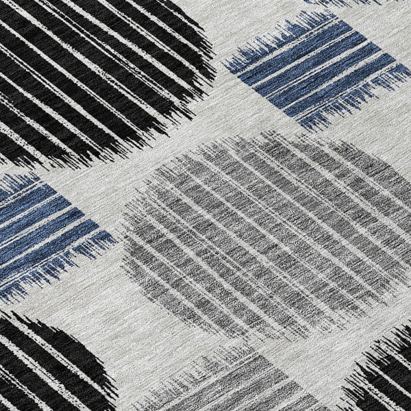 Homeroots 3' Stylish Beige Brown And Ivory Geometric Area Rug – Perfect For Indoor Or Outdoor Spaces! 5' X 8' Polyester 593595