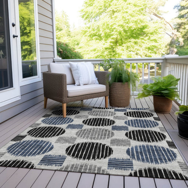 Homeroots 3' Stylish Beige Brown And Ivory Geometric Area Rug – Perfect For Indoor Or Outdoor Spaces! 9' X 12' Polyester 593598