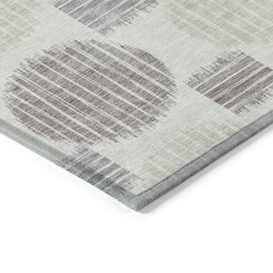 Homeroots 3' Stylish Beige Brown And Ivory Geometric Area Rug – Perfect For Indoor Or Outdoor Spaces! 3' X 5' Polyester 593600