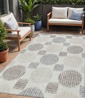 Homeroots 3' Stylish Beige Brown And Ivory Geometric Area Rug – Perfect For Indoor Or Outdoor Spaces! 5' X 8' Polyester 593601