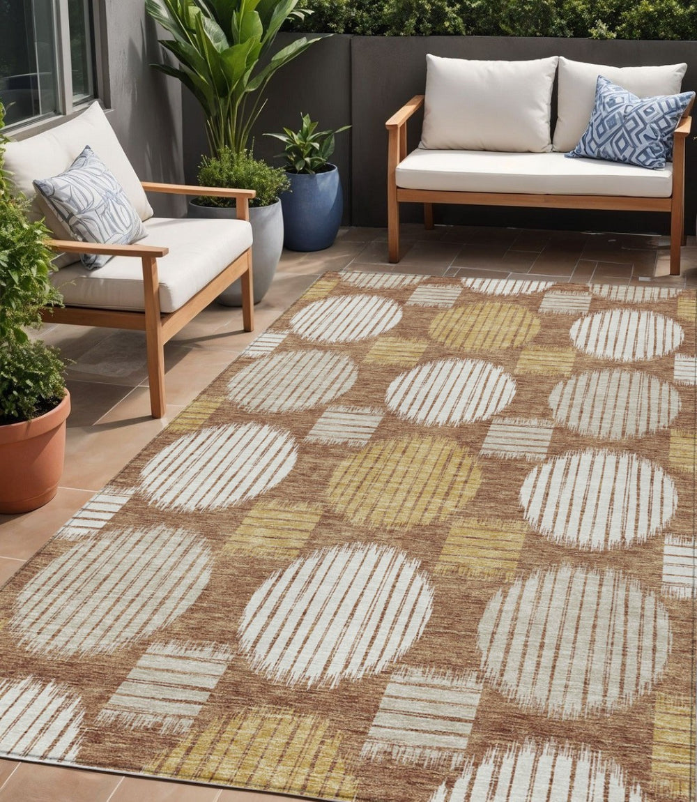 HomeRoots 5' Geometric Indoor Outdoor Area Rug in Brown, Beige, and Ivory – Durable, Washable, Modern Design 5' X 8' 593619