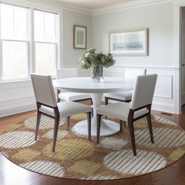 Homeroots 3' Stylish Beige Brown And Ivory Geometric Area Rug – Perfect For Indoor Or Outdoor Spaces! 8' Round Polyester 593620