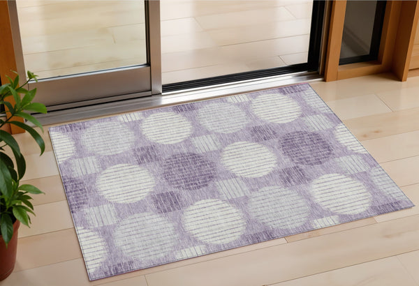 Homeroots 3' Stylish Beige Brown And Ivory Geometric Area Rug – Perfect For Indoor Or Outdoor Spaces! 3' X 5' Polyester 593624