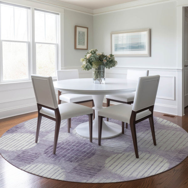 Homeroots 3' Stylish Beige Brown And Ivory Geometric Area Rug – Perfect For Indoor Or Outdoor Spaces! 8' Round Polyester 593626