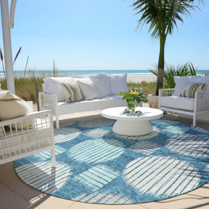 Homeroots 3' Stylish Beige Brown And Ivory Geometric Area Rug – Perfect For Indoor Or Outdoor Spaces! 8' Round Polyester 593638