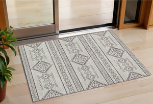 Homeroots 3' Stylish Beige & Brown Southwestern Washable Rug For Indoor And Outdoor Living Spaces Decor 3' X 5' Polyester 593642