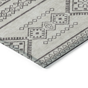 Homeroots 3' Stylish Beige & Brown Southwestern Washable Rug For Indoor And Outdoor Living Spaces Decor 5' X 8' Polyester 593643