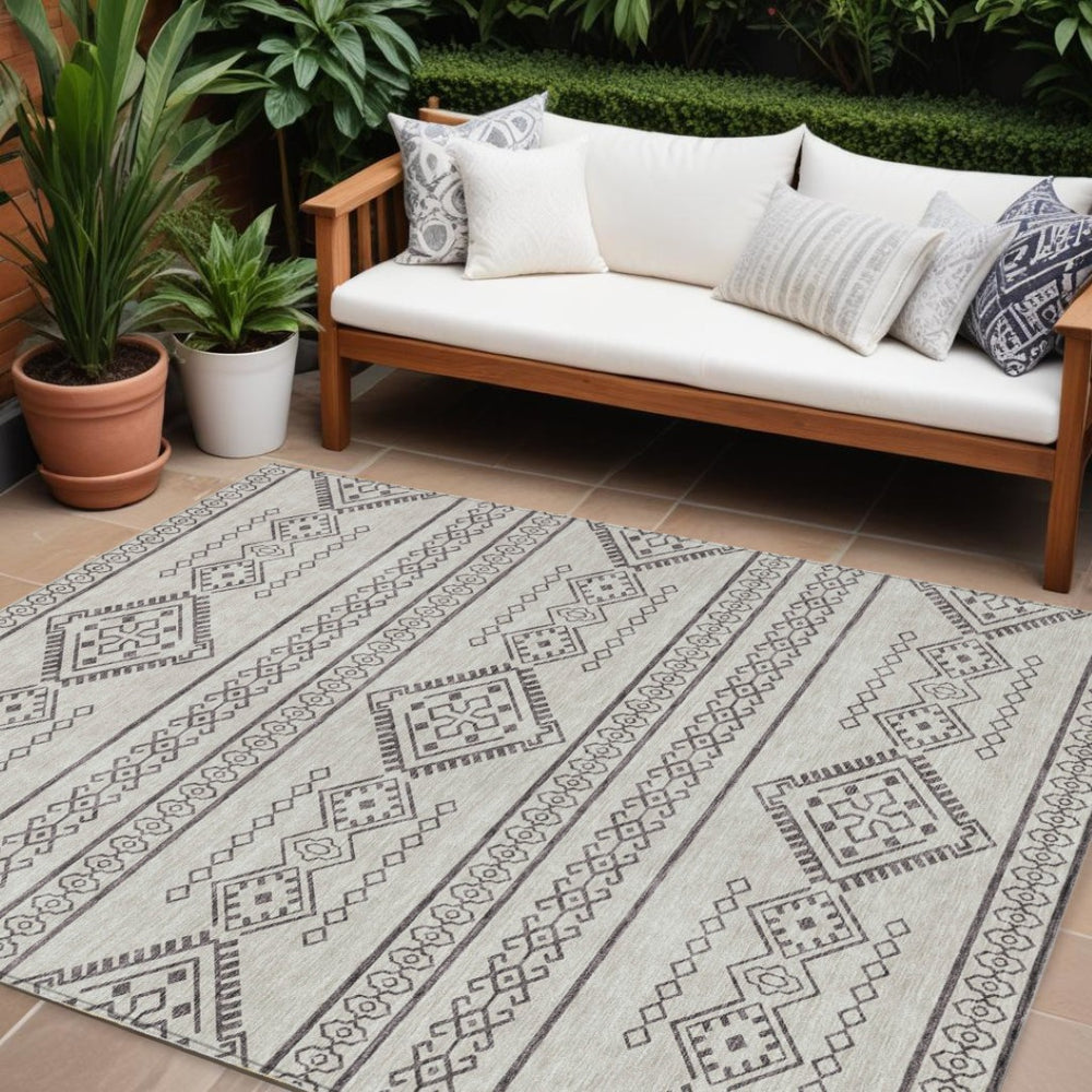 HomeRoots 9' Durable Beige and Brown Southwestern Indoor Outdoor Area Rug for Easy Care and Style 9' X 12' 593646
