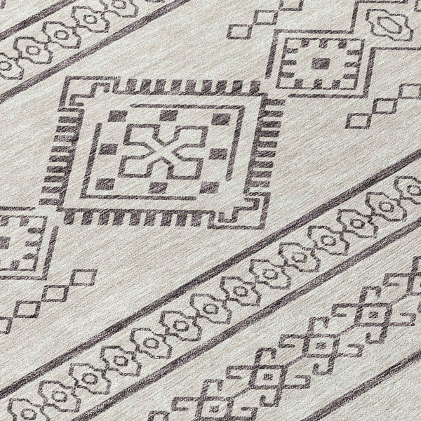 Homeroots 3' Stylish Beige & Brown Southwestern Washable Rug For Indoor And Outdoor Living Spaces Decor 10' X 14' Polyester 593647