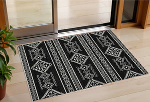 Homeroots 3' Stylish Beige & Brown Southwestern Washable Rug For Indoor And Outdoor Living Spaces Decor 3' X 5' Polyester 593648