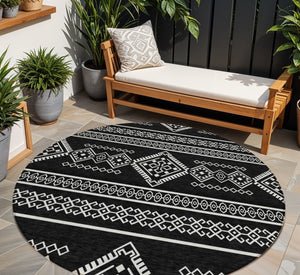 Homeroots 3' Stylish Beige & Brown Southwestern Washable Rug For Indoor And Outdoor Living Spaces Decor 8' Round Polyester 593650