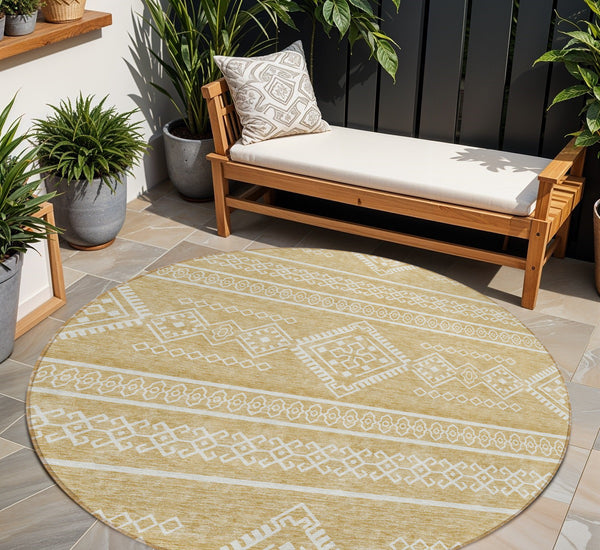 Homeroots 3' Stylish Beige & Brown Southwestern Washable Rug For Indoor And Outdoor Living Spaces Decor 8' Round Polyester 593680