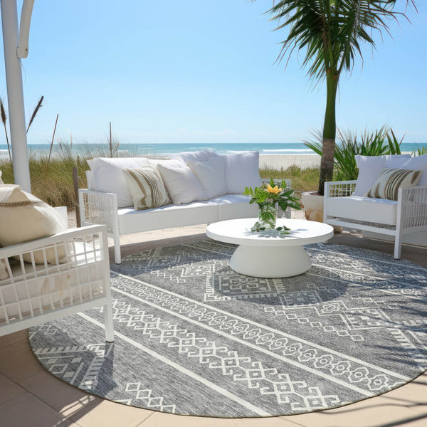 Homeroots 3' Stylish Beige & Brown Southwestern Washable Rug For Indoor And Outdoor Living Spaces Decor 8' Round Polyester 593686