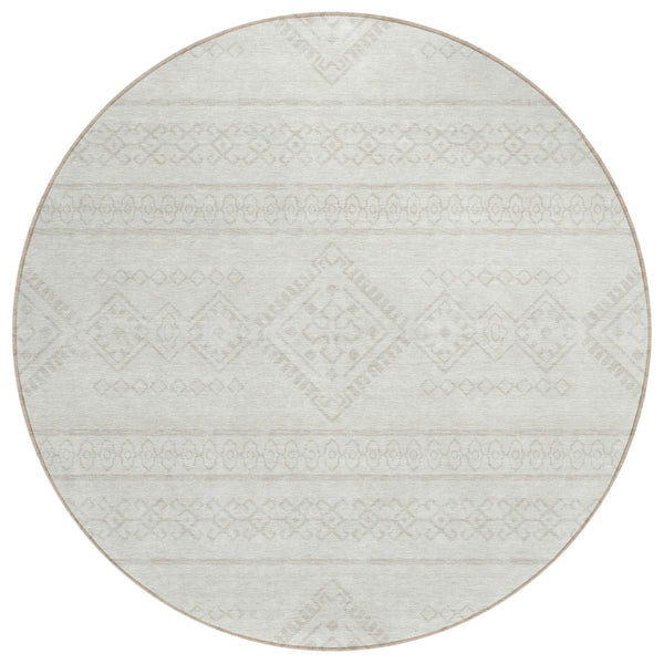 HomeRoots 5' Ivory and Silver Southwestern Area Rug - Stylish, Durable, Washable for Indoor and Outdoor Spaces 8' Round 593692