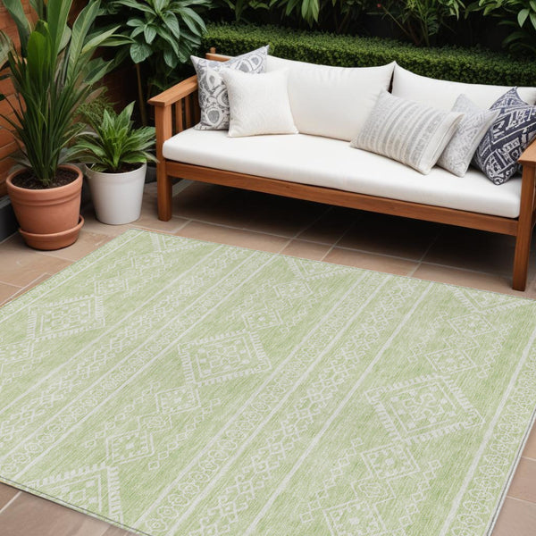 Homeroots 3' Stylish Beige & Brown Southwestern Washable Rug For Indoor And Outdoor Living Spaces Decor 10' X 14' Polyester 593701