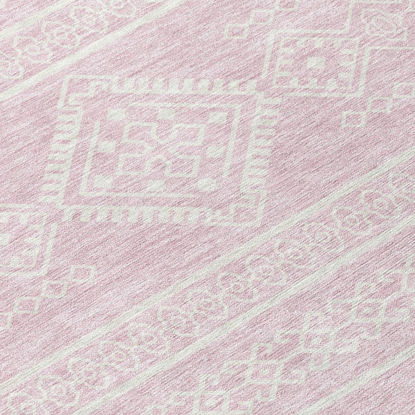 Homeroots 3' Stylish Beige & Brown Southwestern Washable Rug For Indoor And Outdoor Living Spaces Decor 8' Round Polyester 593704