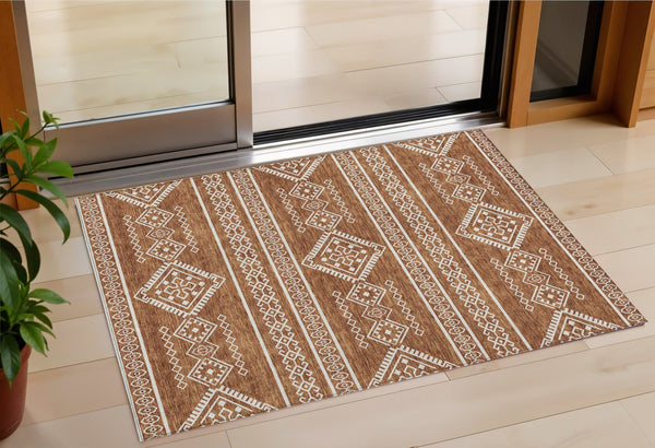 Homeroots 3' Stylish Beige & Brown Southwestern Washable Rug For Indoor And Outdoor Living Spaces Decor 3' X 5' Polyester 593708