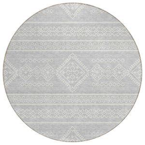 HomeRoots 5' Silver and Ivory Southwestern Area Rug - Durable, Washable Design for Indoor and Outdoor Spaces 8' Round 593722