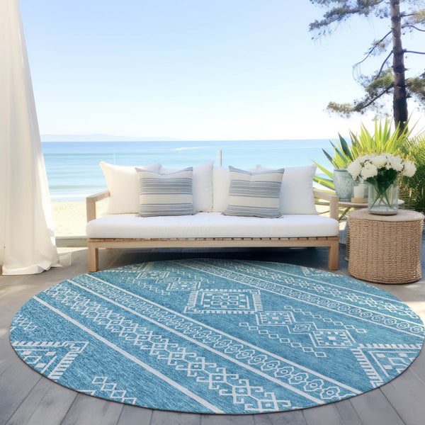 Homeroots 3' Stylish Beige & Brown Southwestern Washable Rug For Indoor And Outdoor Living Spaces Decor 8' Round Polyester 593728