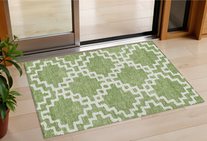 Homeroots 3' Artichoke Green And Ivory Geometric Washable Area Rug For Indoor And Outdoor Spaces, Durable Design 3' X 5' Polyester 593732