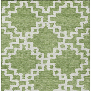 Homeroots 3' Artichoke Green And Ivory Geometric Washable Area Rug For Indoor And Outdoor Spaces, Durable Design 5' X 8' Polyester 593733