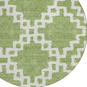 Homeroots 3' Artichoke Green And Ivory Geometric Washable Area Rug For Indoor And Outdoor Spaces, Durable Design 8' Round Polyester 593734
