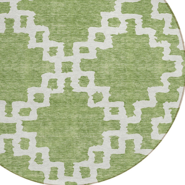 Homeroots 3' Artichoke Green And Ivory Geometric Washable Area Rug For Indoor And Outdoor Spaces, Durable Design 8' Round Polyester 593734