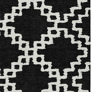 Homeroots 3' Artichoke Green And Ivory Geometric Washable Area Rug For Indoor And Outdoor Spaces, Durable Design 3' X 5' Polyester 593744