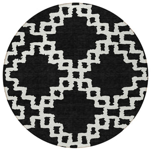 Homeroots 3' Artichoke Green And Ivory Geometric Washable Area Rug For Indoor And Outdoor Spaces, Durable Design 8' Round Polyester 593746