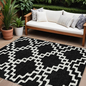 Homeroots 3' Artichoke Green And Ivory Geometric Washable Area Rug For Indoor And Outdoor Spaces, Durable Design 8' X 10' Polyester 593747