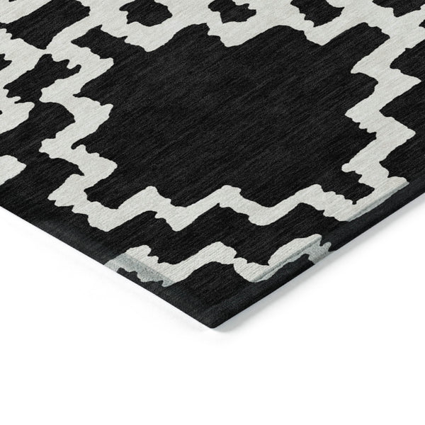 Homeroots 3' Artichoke Green And Ivory Geometric Washable Area Rug For Indoor And Outdoor Spaces, Durable Design 10' X 14' Polyester 593749