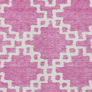 Homeroots 3' Artichoke Green And Ivory Geometric Washable Area Rug For Indoor And Outdoor Spaces, Durable Design 8' X 10' Polyester 593753