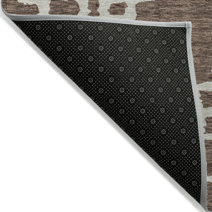 Homeroots 3' Artichoke Green And Ivory Geometric Washable Area Rug For Indoor And Outdoor Spaces, Durable Design 9' X 12' Polyester 593760