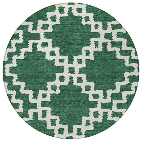 Homeroots 3' Artichoke Green And Ivory Geometric Washable Area Rug For Indoor And Outdoor Spaces, Durable Design 8' Round Polyester 593764