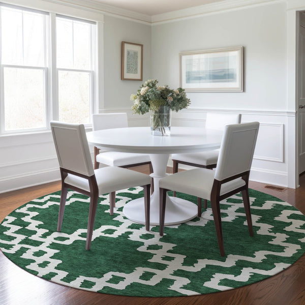 Homeroots 3' Artichoke Green And Ivory Geometric Washable Area Rug For Indoor And Outdoor Spaces, Durable Design 8' Round Polyester 593764