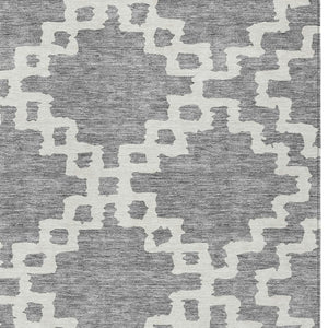 Homeroots 3' Artichoke Green And Ivory Geometric Washable Area Rug For Indoor And Outdoor Spaces, Durable Design 8' X 10' Polyester 593771