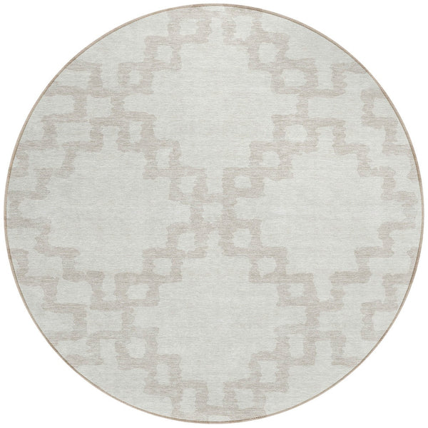 Homeroots 3' Artichoke Green And Ivory Geometric Washable Area Rug For Indoor And Outdoor Spaces, Durable Design 8' Round Polyester 593776
