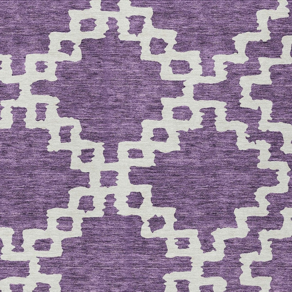 Homeroots 3' Artichoke Green And Ivory Geometric Washable Area Rug For Indoor And Outdoor Spaces, Durable Design 3' X 5' Polyester 593786