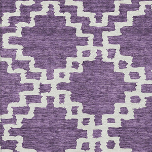 Homeroots 3' Artichoke Green And Ivory Geometric Washable Area Rug For Indoor And Outdoor Spaces, Durable Design 9' X 12' Polyester 593790