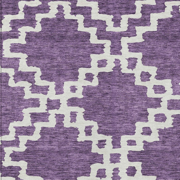 Homeroots 3' Artichoke Green And Ivory Geometric Washable Area Rug For Indoor And Outdoor Spaces, Durable Design 9' X 12' Polyester 593790