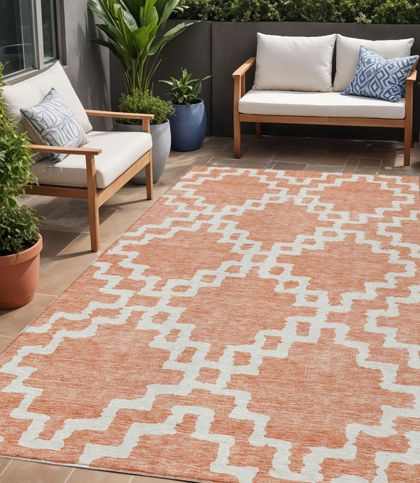 Homeroots 3' Artichoke Green And Ivory Geometric Washable Area Rug For Indoor And Outdoor Spaces, Durable Design 5' X 8' Polyester 593793