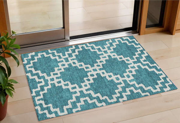 Homeroots 3' Artichoke Green And Ivory Geometric Washable Area Rug For Indoor And Outdoor Spaces, Durable Design 3' X 5' Polyester 593798