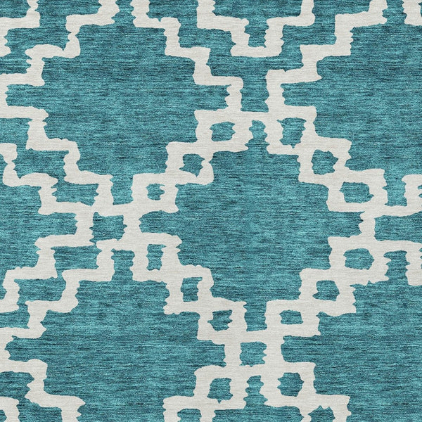 Homeroots 3' Artichoke Green And Ivory Geometric Washable Area Rug For Indoor And Outdoor Spaces, Durable Design 3' X 5' Polyester 593798