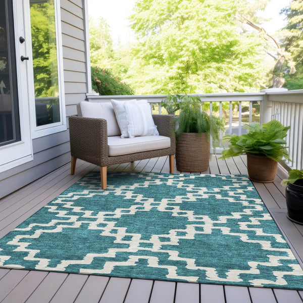 Homeroots 3' Artichoke Green And Ivory Geometric Washable Area Rug For Indoor And Outdoor Spaces, Durable Design 10' X 14' Polyester 593803