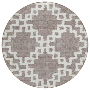 HomeRoots 5' Stylish Taupe and Ivory Geometric Washable Area Rug for Indoor and Outdoor Versatile Spaces 8' Round 593806